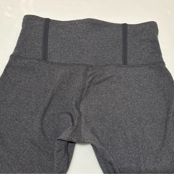 lululemon Snap Me Up Crop Side Button Athletic Leggings Size 4 Rare EUC - Picture 6 of 14